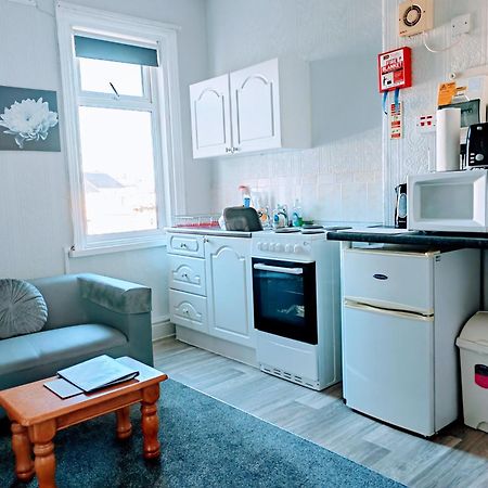 Seahawk Holiday Apartments Cleveleys Ngoại thất bức ảnh