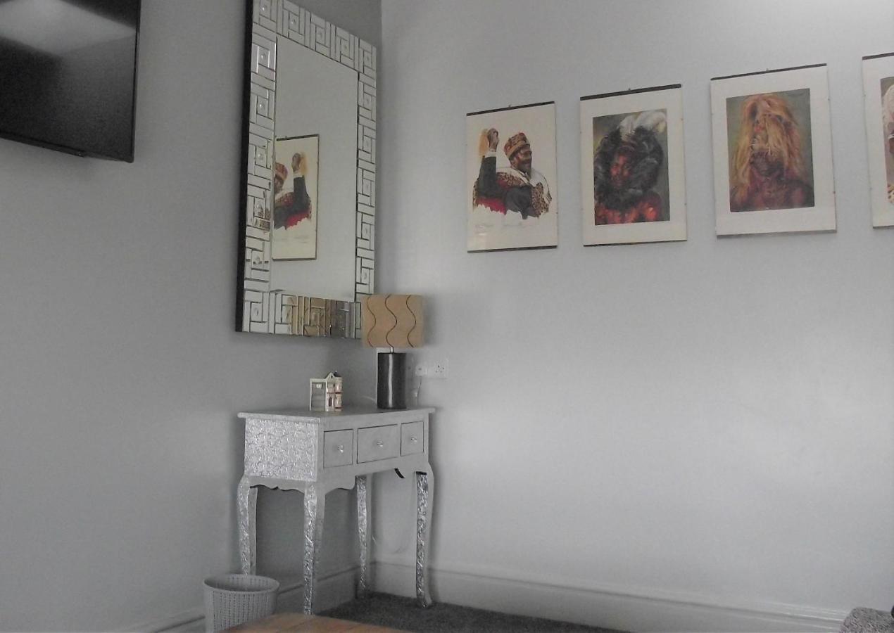 Seahawk Holiday Apartments Cleveleys Ngoại thất bức ảnh