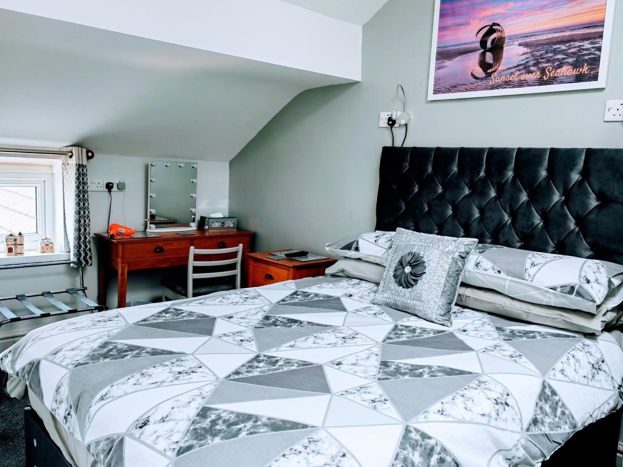 Seahawk Holiday Apartments Cleveleys Ngoại thất bức ảnh