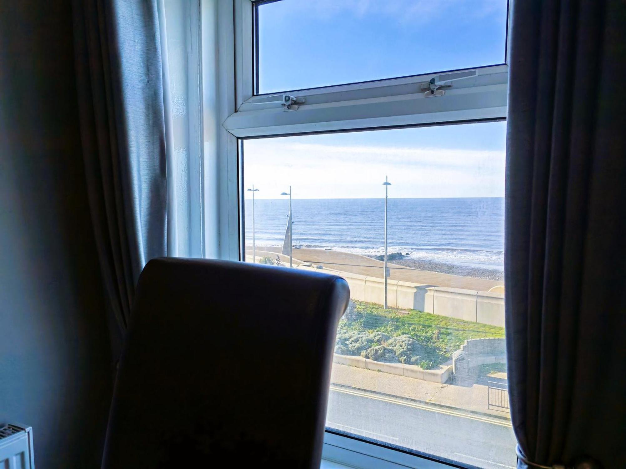 Seahawk Holiday Apartments Cleveleys Ngoại thất bức ảnh