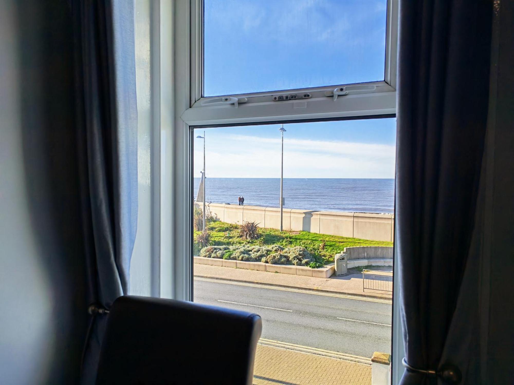 Seahawk Holiday Apartments Cleveleys Ngoại thất bức ảnh