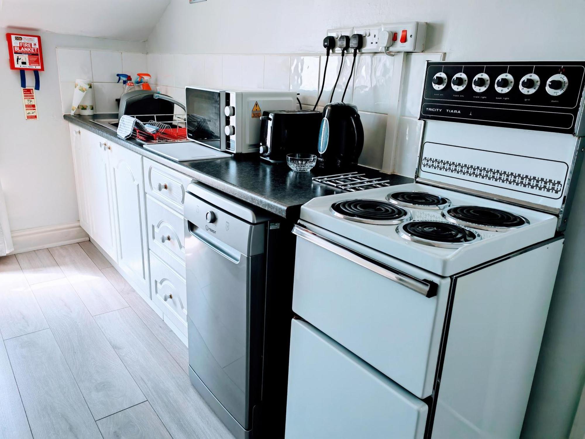 Seahawk Holiday Apartments Cleveleys Ngoại thất bức ảnh